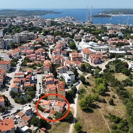 Apartmán Piranesi With A Parking Space