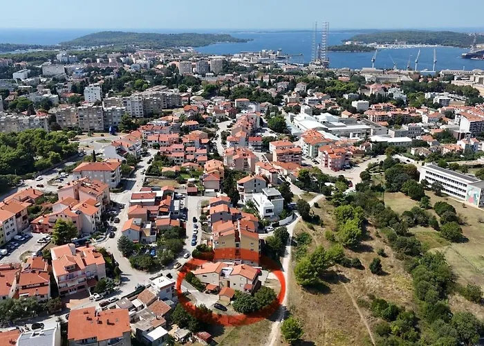 Piranesi With A Parking Space * Πούλα