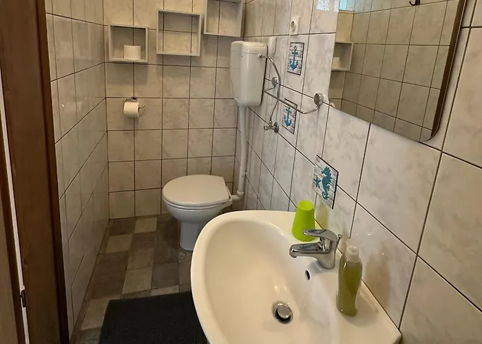 Piranesi With A Parking Space Daire Pula