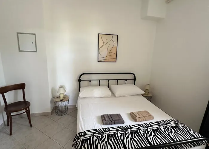 Piranesi With A Parking Space Πούλα